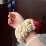 Handcrafted Jasmine and Red Rose Gajra (Floral Wristlet)