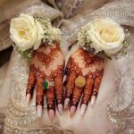 Elegant Cream Rose & Baby’s Breath Floral Gajras